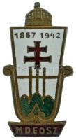 1942. "MDEOSZ (Magyar Dalos Egyesületek Országos Szövetsége) 1867-1942" zománcozott gomblyukjelvény, hátlapon "BOCZÁN KÁROLY CSOKONAI U. 8." gyártói jelzéssel (15x27mm) T:AU,XF kis zománchiba