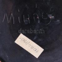 Mihály Béla dísztál. Jelzett, kis kopással, d: 30 cm