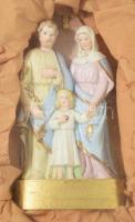 Apácamunka. cca 1900, a Szent Család porcelán szobrával, sérüléssel, 73x52 cm