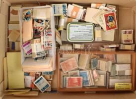 Bündlik és bündli kezdemények dobozban