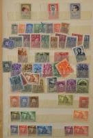 Gyűjtemény maradványa 30-as, 50-es évekből több blokkal, kevés osztrák és lengyel anyaggal, 8 lapos A4-es berakóban