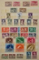 Gyűjtemény maradványa 30-as, 50-es évekből több blokkal, kevés osztrák és lengyel anyaggal, 8 lapos ...