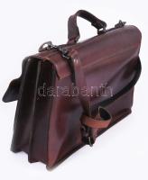 Bőr aktatáska, válltáska jó állapotban 30x40 cm
