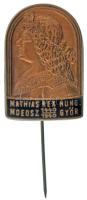 1940. "Mathias Rex Hung. MDEOSZ (Magyar Dalegyletek Országos Szövetsége) 1440-1940 Győr" zománcozott bronz dalos kitűző (34x24mm) T:AU