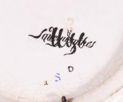 cca 1880 Sarreguemines falitál, jelzett, repedéssel, d: 22 cm