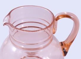 Vizes kancsó, rózsaszín, formába fújt, anyagában színezett 20 cm