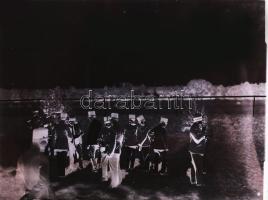 cca 1930-1940 Katonatisztek csoportképe, üvegnegatív, 9x12 cm + róla készült modern előhívás