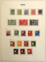 Norvégia főleg bélyegzett gyűjtemény 1856-2002 2 albumban, tokkal