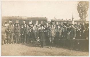 1921 Biatorbágy, vasútállomás, IV. Károly király visszatérési kísérlete, vonat, katonák / railway station, Charles I of Austria's attempt to return to the throne, train, soldiers. Schäffer Ármin photo