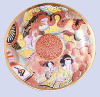 3 darab porcelánfestői jelzéssel ellátott tárgy, közte Hollóházi, kopással