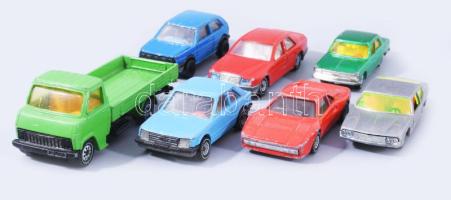 7 db magyar gyártmányú fém játék autó. Jelzettek, jó állapotban 7, 10 cm