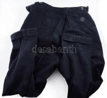 cca 1959 Fővárosi Autóbuszüzem ( BKV elődje ) autóbuszon szolgáló ülő kalauz egyenruha. Kabát, nadrág, sapka. Jó állapotban. Ritka!