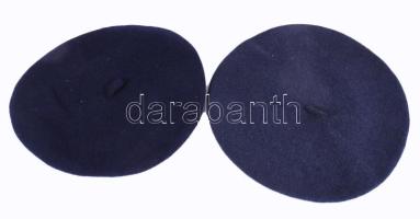 cca 1959 Fővárosi Autóbuszüzem autóbuszon szolgáló ülő kalauz egyenruha. Kabát, szoknya, 2 darab sap...