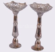 Ezüstözött gyertyatartó pár, m: 19 cm