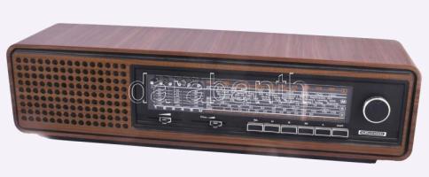 1974-1978 Grundig RF711 rádió, jó állapotban, 62x16x17 cm