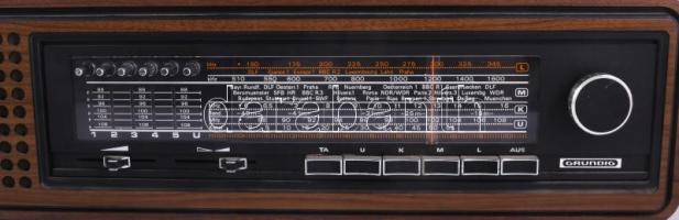1974-1978 Grundig RF711 rádió, jó állapotban, 62x16x17 cm