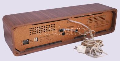 1974-1978 Grundig RF711 rádió, jó állapotban, 62x16x17 cm