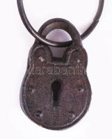 Vas dísz lakat 2 kulccsal, karikán, hibátlan, h: 17,5 cm