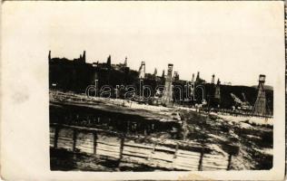 1917 Campina, oil factory, oil plant, drilling towers. photo (EB)