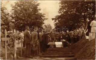 1917 Ramnicu Sarat (Buzau), WWI military cemetery, military funeral. photo (fl)
