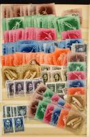 Magyar tétel a Krajcárosoktól a II. infláció időszakáig, hozzá többpéldányos bélyegek az 1940-50-es ...