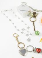 Zacskónyi vegyes bizsu és kulcstartó