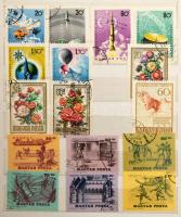 Magyar gyűjtemény a Turuloktól az 1970-es évekig, sok sorral, jó motívumokkal, 2 db közepes berakóba...