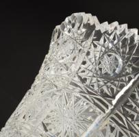 Bohemia ólomkristály váza. Jelzett, hibátlan, eredeti dobozában, m: 16,5 cm