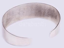 Ezüstözött gyertyatartó, m: 12 cm