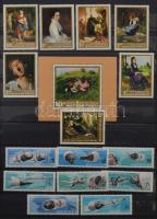 1874-1972 Magyar gyűjtemény, benne sorok, blokkok, Roosevelt blokkpár is, az 1960-as évektől postati...