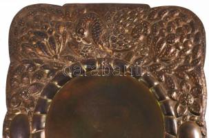 cca 1960 Lengyel domborított rézlemez iparművész fali lámpa, 48x38 cm