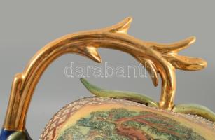 Satsuma moriage festéses porcelán asztaldísz, jelzett, kis kopással, m: 30 cm