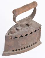 2 darab szenes vasaló, egyik csavarhiánnyal, m: 20-23 cm