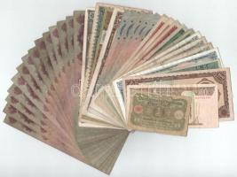 35db-os, főleg magyar bankjegyből álló tétel, közte 1930. 100P csillagos, alacsony "*E 063 000094" sorszámmal T:F-G