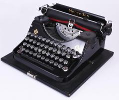 cca 1930 Mercedes Prima írógép magyar billentyűzettel, jelzett, jó állapotban, 30x31 cm