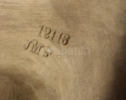 cca 1885-1910 Johann Maresch Fiú kosárral ás korsóval, Lány kosárral és korsóval szoborpár. Terv: Au...