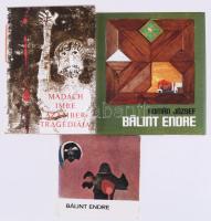 3 db könyv: Román József: Bálint Endre. Bp., 1980, Képzőművészeti Alap. Fekete-fehér és színes képekkel, Bálint Endre műveinek reprodukcióival illusztrálva. Kiadói egészvászon-kötés, kiadói papír védőborítóban. + Szabadi Judit: Bálint Endre. A művészet kiskönyvtára 41. Bp., 1969, Corvina. Kiadói papírkötés, kissé viseltes borítóval. + Madách Imre: Az ember tragédiája. Bálint Endre rajzaival. Bp., 1972, Szépirodalmi Könyvkiadó. Kiadói egészvászon-kötés, kiadói papír védőborítóban.