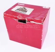 Elemmel működő világító és zenélő karácsonyi házikó asztaldísz, használatlan, eredeti dobozában, m: ...