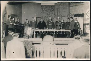 1937 Bp., az Országos Frontharcos Szövetség közgyűlése 1937.VI.6-án Kőbányán, a hátoldalon feliratozott, pecséttel jelzett fotó, 12x17,5 cm