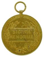 1898. "Jubileumi Emlékérem Fegyveres Erő Számára / Signum memoriae (AVSTR)" aranyozott bro...