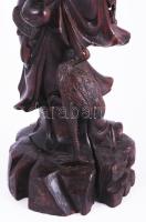 Keleti bölcset ábrázoló nemesfa faragott fa szobor. 27 cm