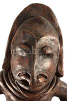 Catherine Gondrin: Afrikai nő üsttel. Mázas kerámia szobor, jelzett, hibátlan 22 cm