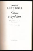 Martin Heidegger: Útban a nyelvhez. [Bp.], 1991, Helikon Stúdió. Kiadói papírkötés, jó állapotban