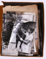 Vegyes fotó tétel, vászon dobozban, különféle méretben, változó állapotban.