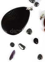 Klf achátok, közte nagyobb méretű