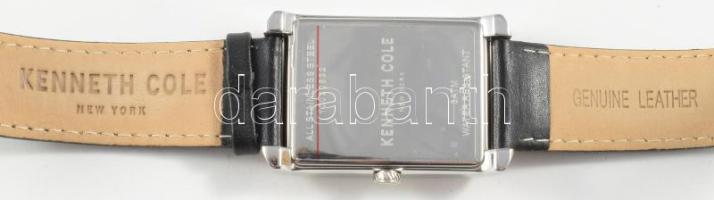 Kenneth Cole karóra, kvarc, napkijelzéssel, dobozában, 4,5x3,5 cm