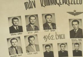 1962 MÁV Könnyűgépkezelő Tanfolyam tablófotó, üvegezett keretben, keret: 27x35 cm