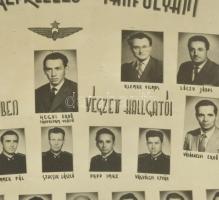 1962 MÁV Könnyűgépkezelő Tanfolyam tablófotó, üvegezett keretben, keret: 27x35 cm