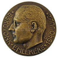 Galántai Fekete Géza (1906-1976)? 1940. "Esküvőnk emlékére 1940. Jul. 2. / Szüleinknek Margit és Laci" kétoldalas, két félből álló emlékplakett (75mm) T:XF