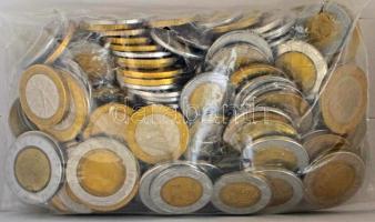 Vegyes külföldi fémpénz tétel ~1kg-os súlyban, csak bimetál érmékkel T:vegyes Mixed foreign coin lot (~1kg), with only bimetallic coins C:mixed